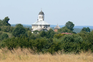 Успенська церква, Крилос